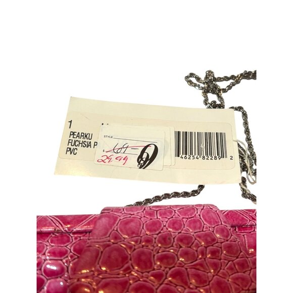 Nine West Fuchsia Croc-Embossed PVC Clutch With Silver Chain Strap new - Picture 3 of 7
